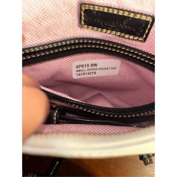 NWOT Dooney and bourke pebble leather dillen pocket sac bag with dust bag - Picture 5 of 13